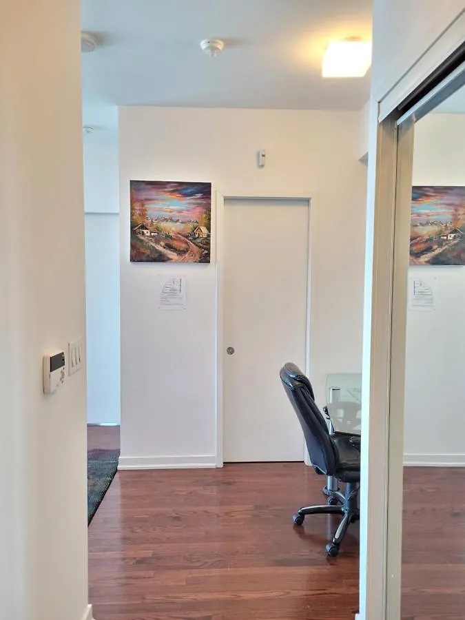 Two Bd Cn Tower And Lake Ontario View Apartment Toronto