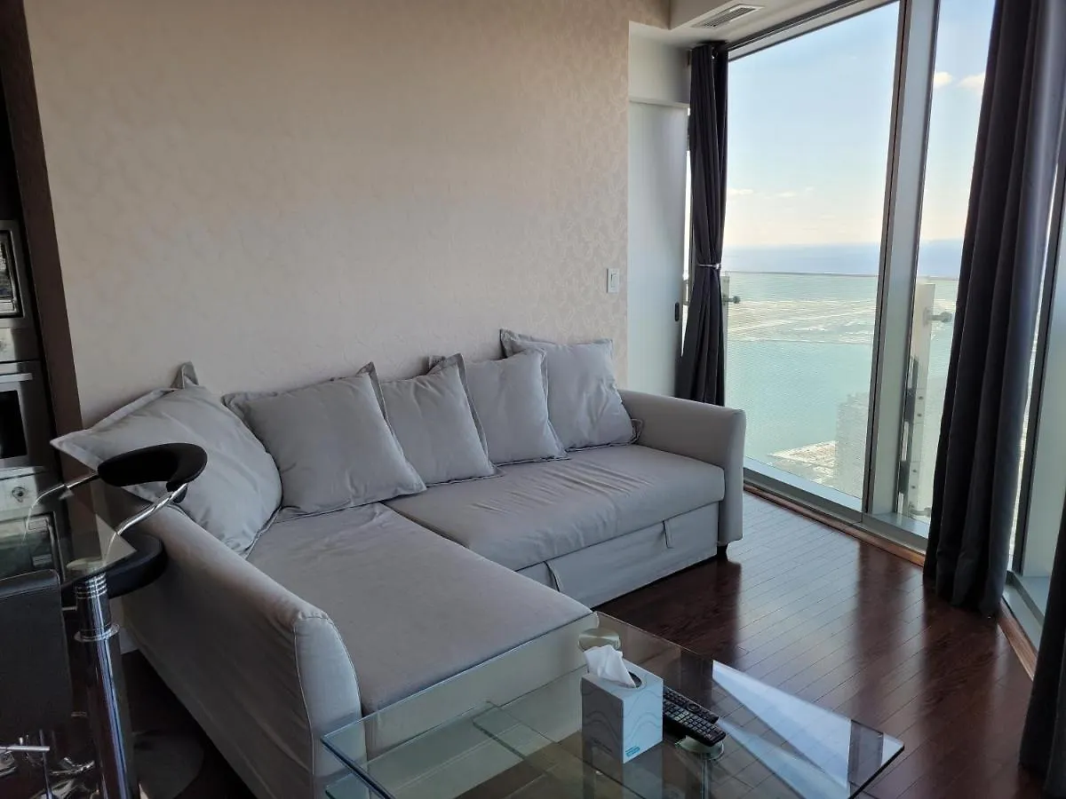 Apartment Two Bd Cn Tower And Lake Ontario View Toronto Kanada