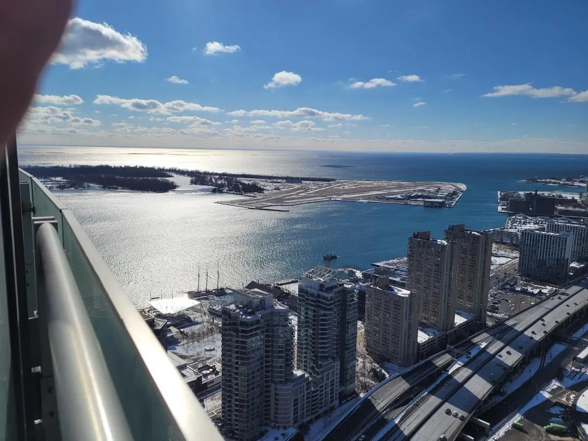 Apartment Two Bd Cn Tower And Lake Ontario View Toronto Kanada